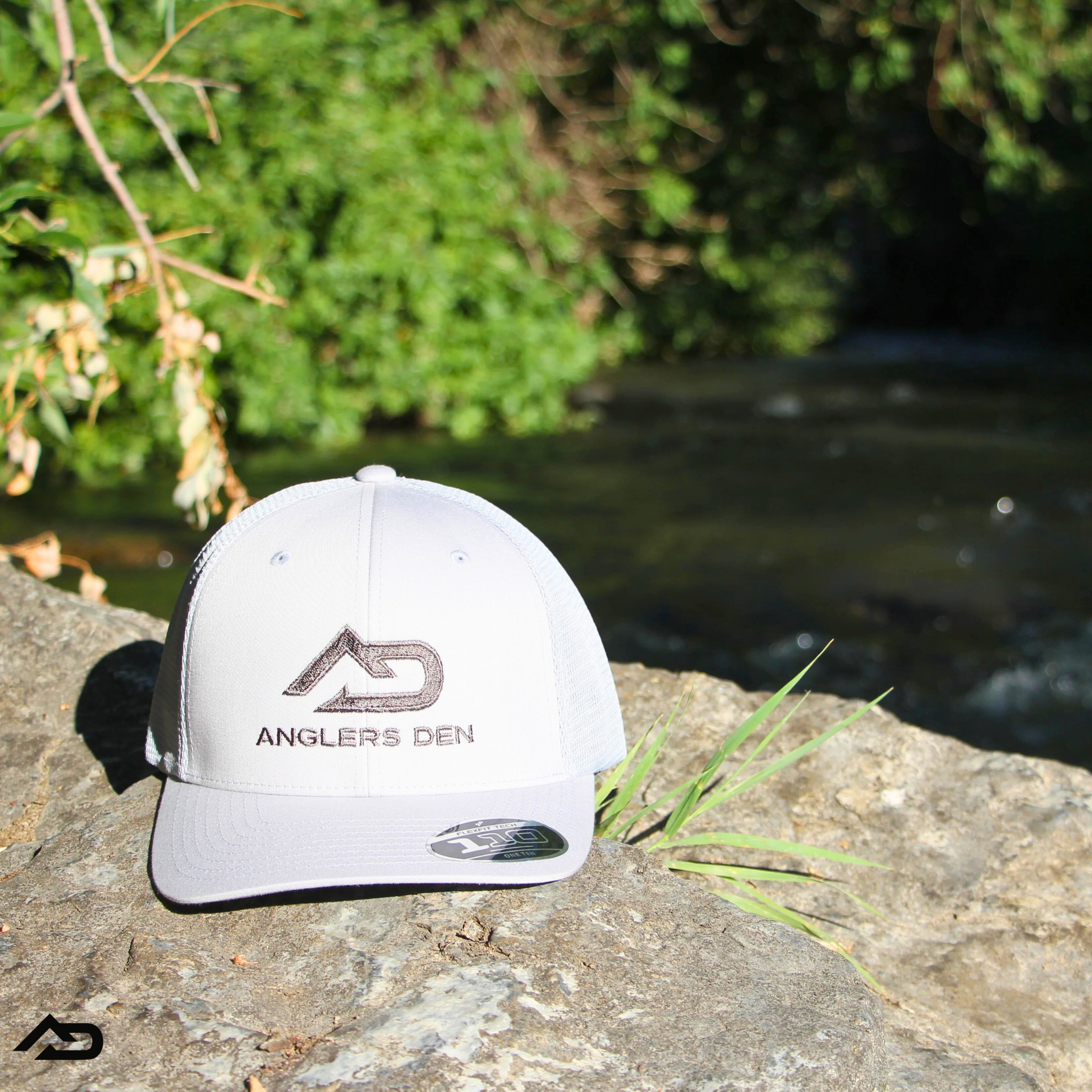 Anglers Den Hat