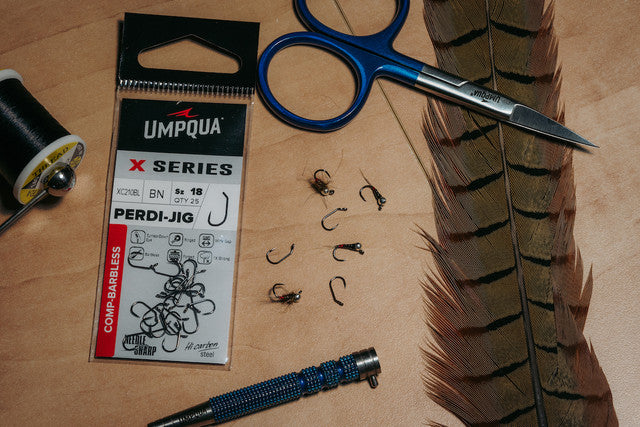 Umpqua XC210BL-BN Hooks