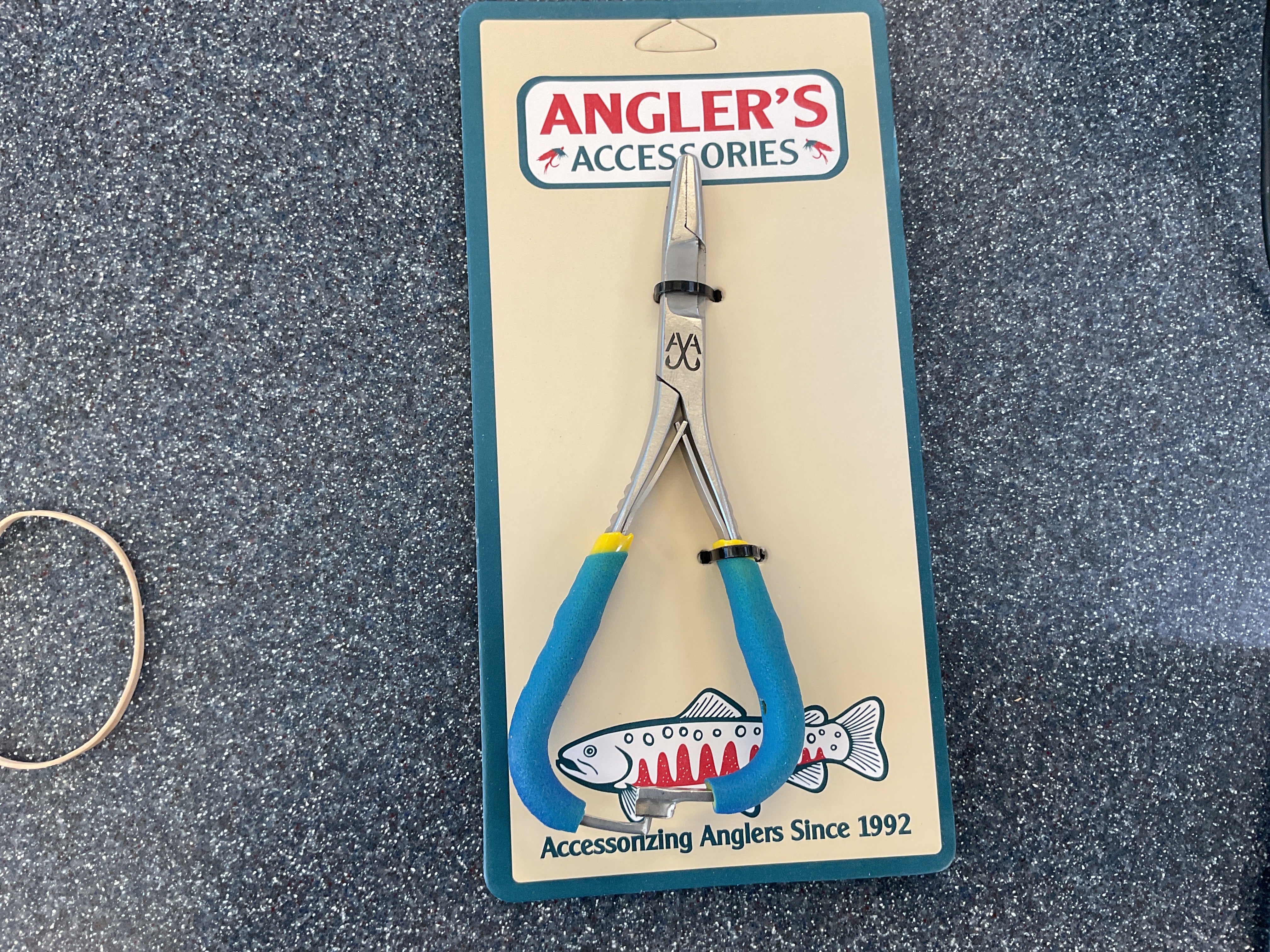 Anglers Accessories Grip Handle Mitten Forceps