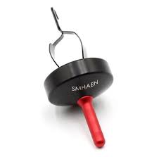 Black circle with red point dubbing twister